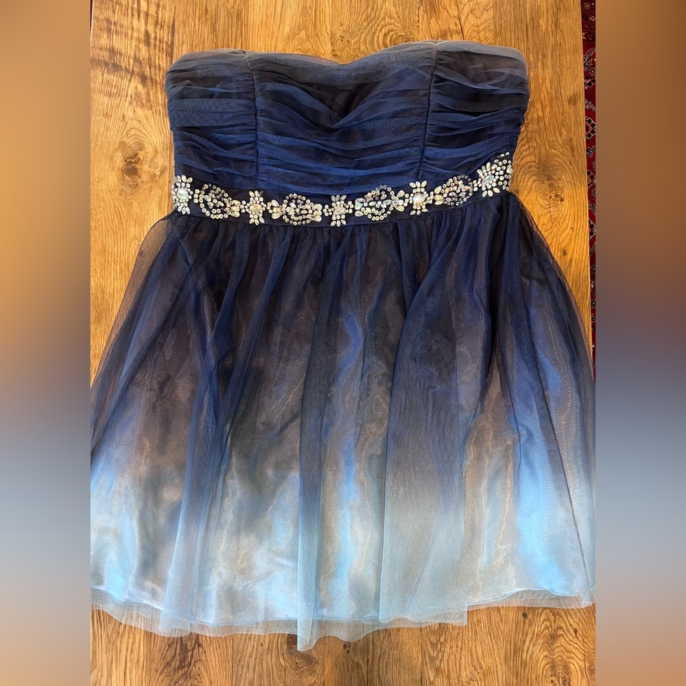 B. Smart Elegant Blue Ombré Dress with Embellished Waist
